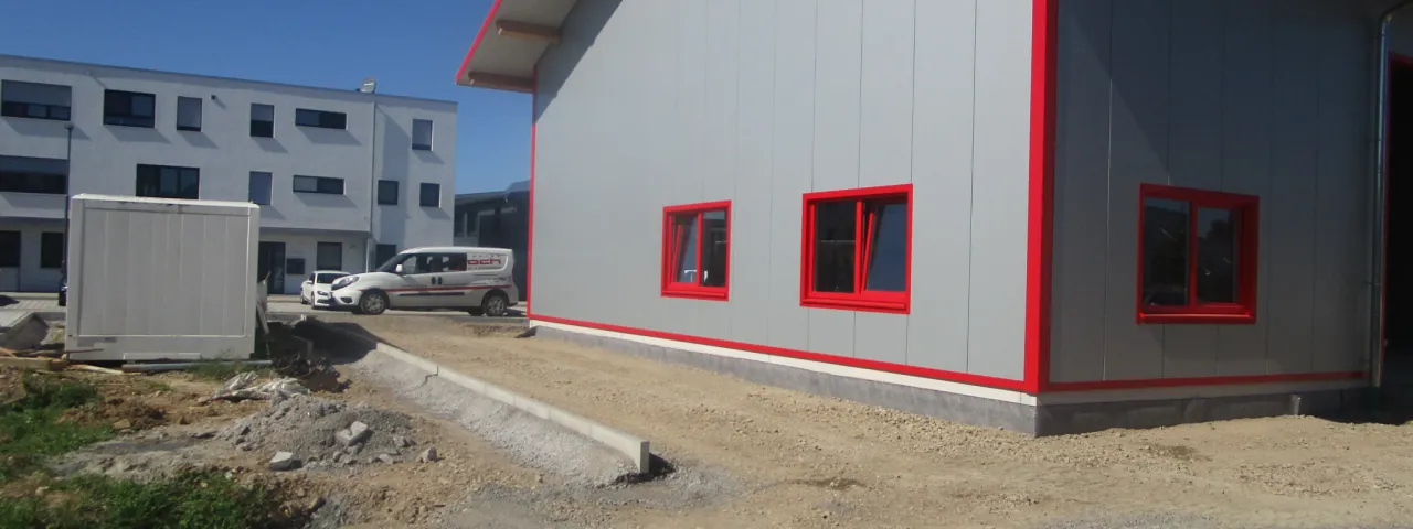 Neubau Betriebsgebäude, Außenanlage