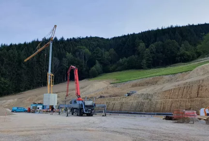 Milchviehstall und Maschinenhalle