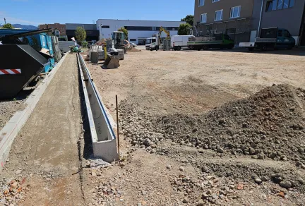 Neubau Betriebsgebäude, Außenanlage