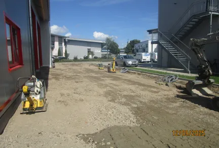 Neubau Betriebsgebäude, Außenanlage