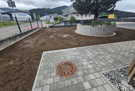 Außenanlage ELZA Matratzen