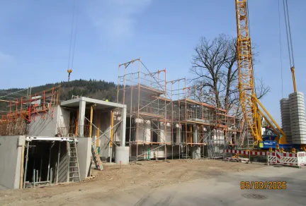Mehrfamilienhaus mit 8 WE u. TG