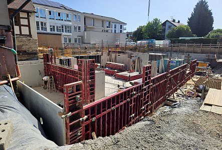 Mehrfamilienhaus mit TG