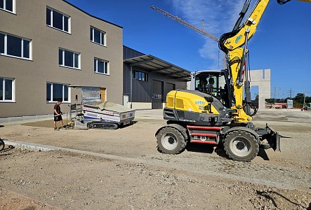 Neubau Betriebsgebäude, Außenanlage